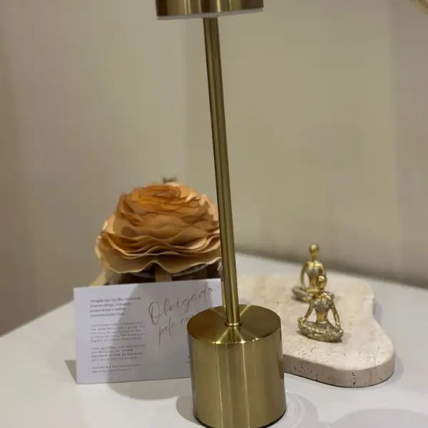 Luminária de Led Mendoza com Acendimento ao toque - Cazehn (Desconto progressivo)