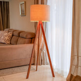 Luminária Tripé Base Madeira Camboja - Cazehn