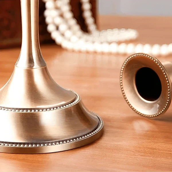 Castiçal Clássico Montpellier